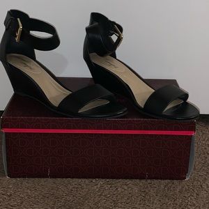 Womens Shoes